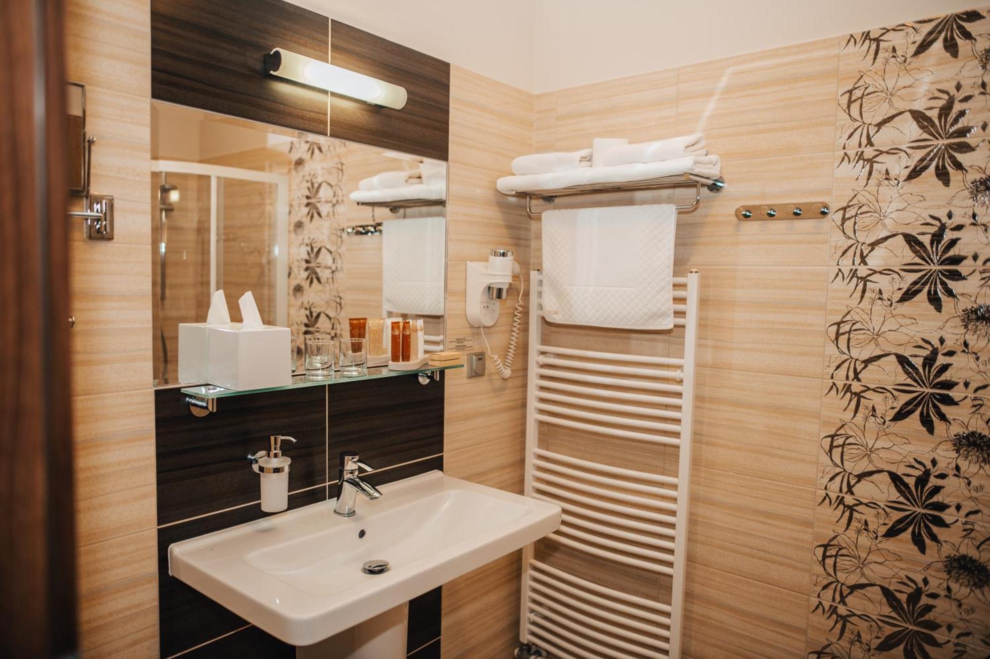 Hotel Elegance Šumperk Εξωτερικό φωτογραφία